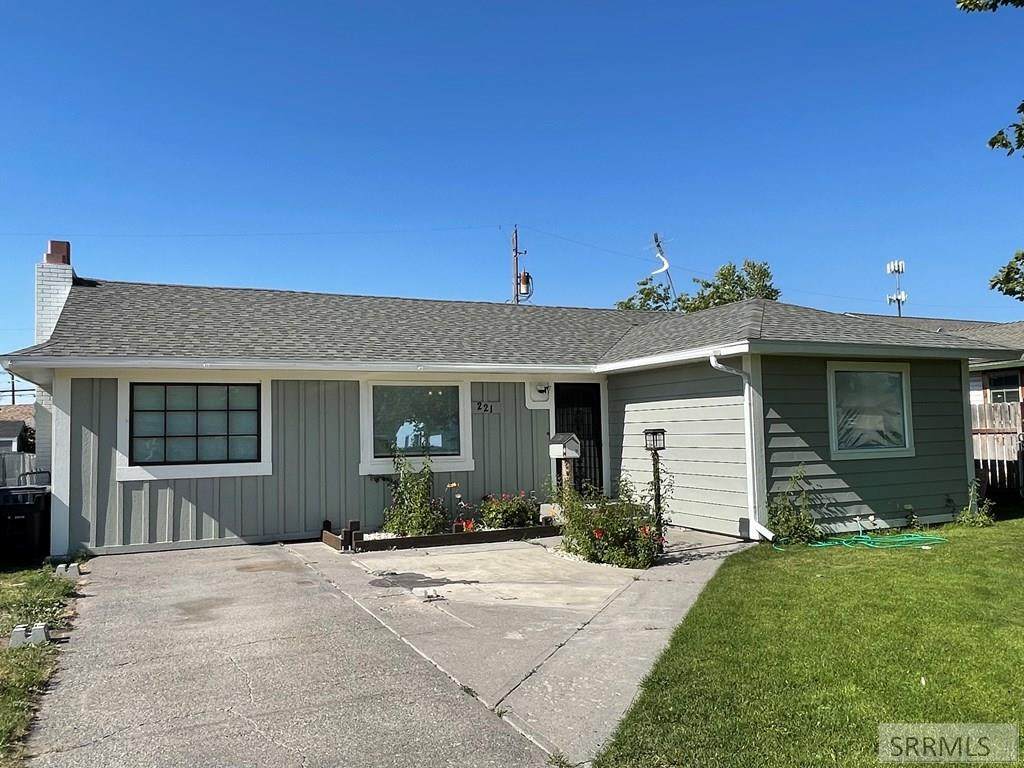 221 Shelley Street - Photo 1