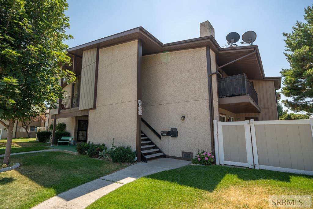 1353 Woodruff Avenue - Photo 1