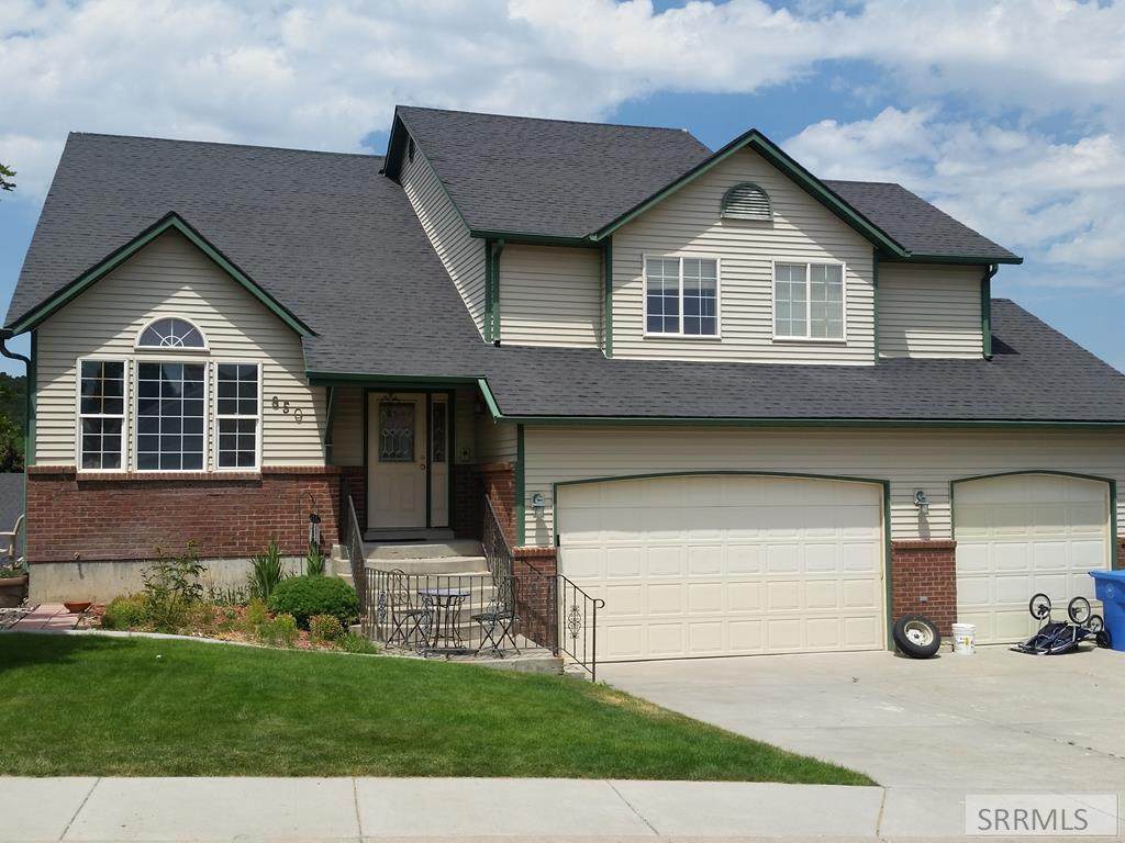 850 Spyglass Point - Photo 1