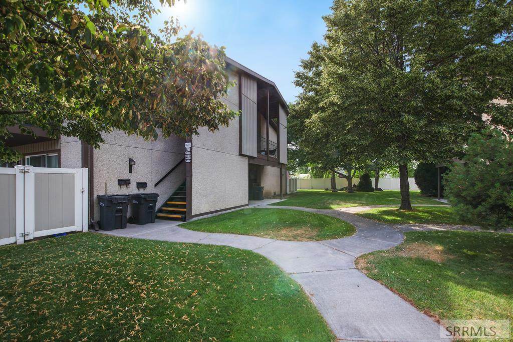 1454 Woodruff Avenue - Photo 1