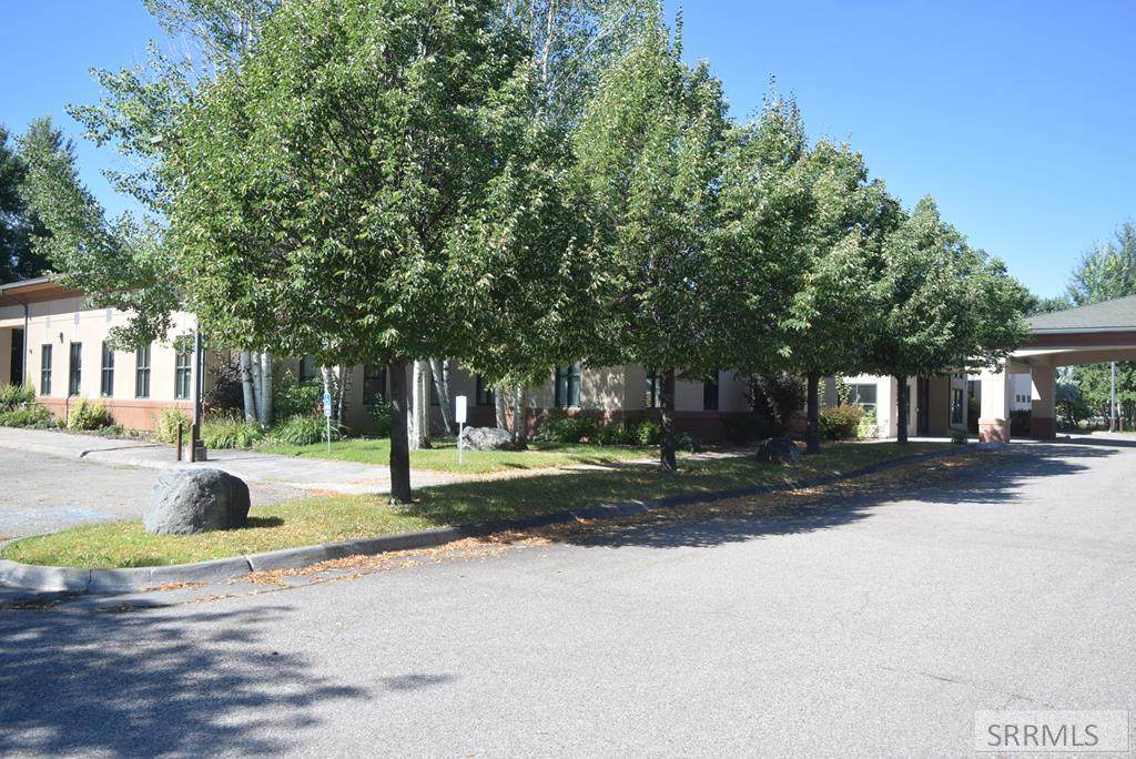 2060 Woodruff Avenue - Photo 1
