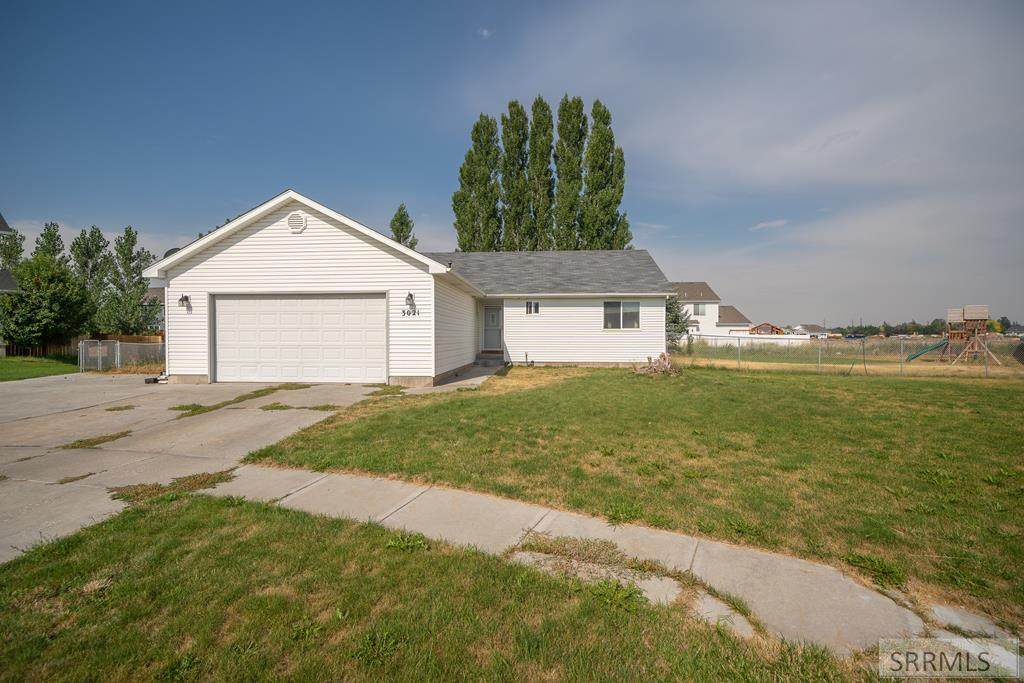 3021 Silver Circle - Photo 1