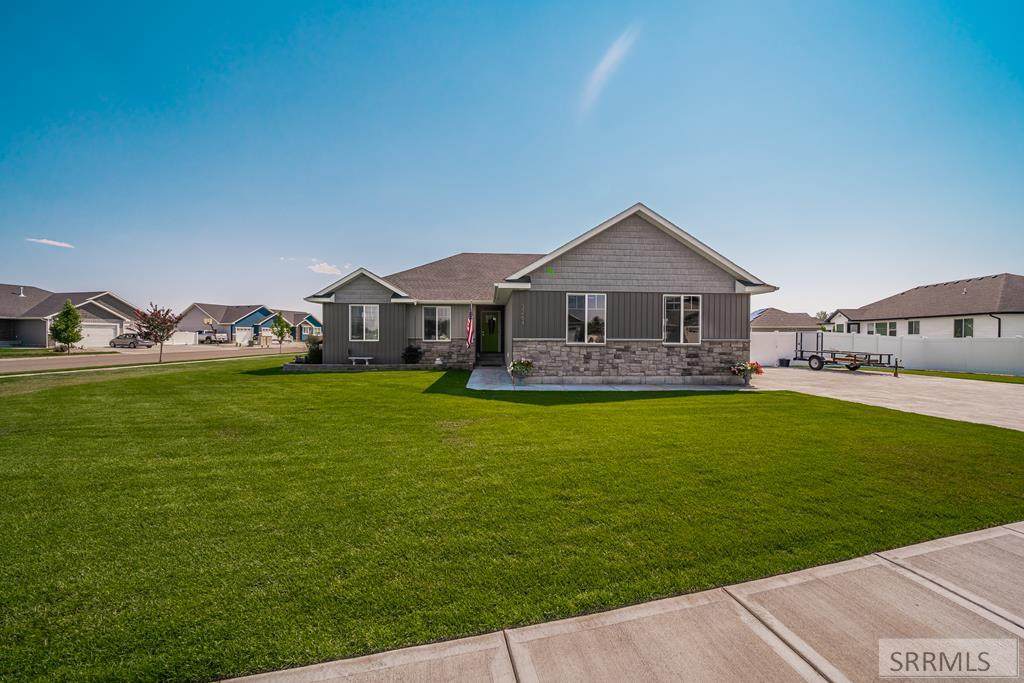 3264 Bent Grass Drive - Photo 1