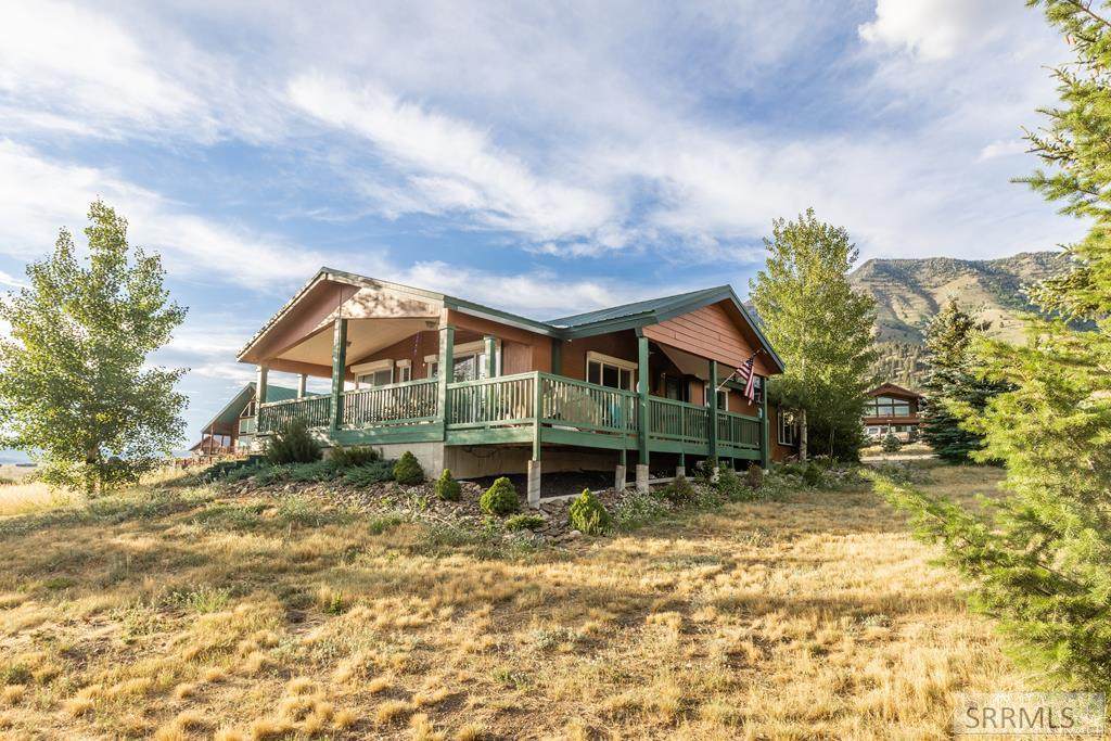 5533 Yellowstone Drive - Photo 1
