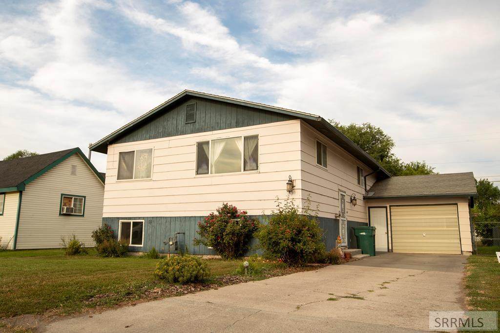 1059 S. Meridian Street - Photo 1