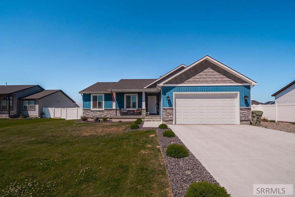 3533 Ola Vista Avenue - Photo 1