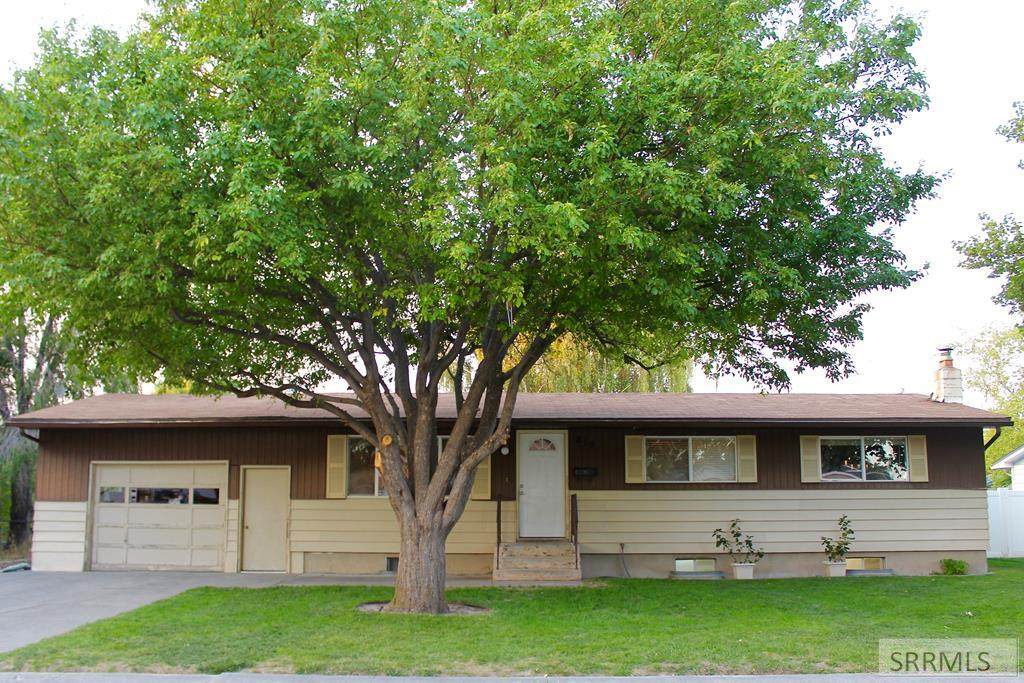 215 Spruce Street - Photo 1