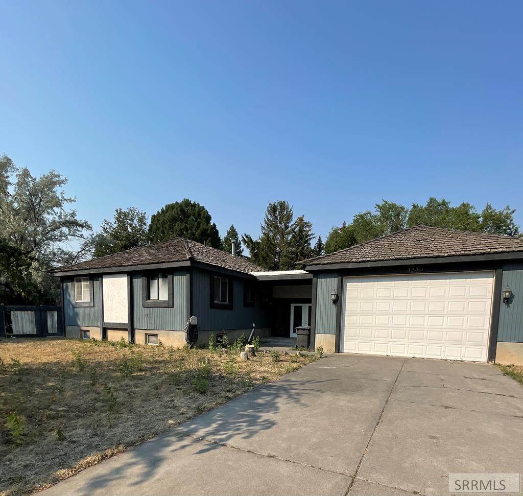 3230 Nina Drive - Photo 1