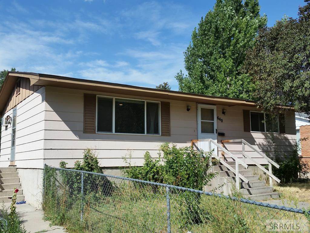 640 Poplar Street - Photo 1