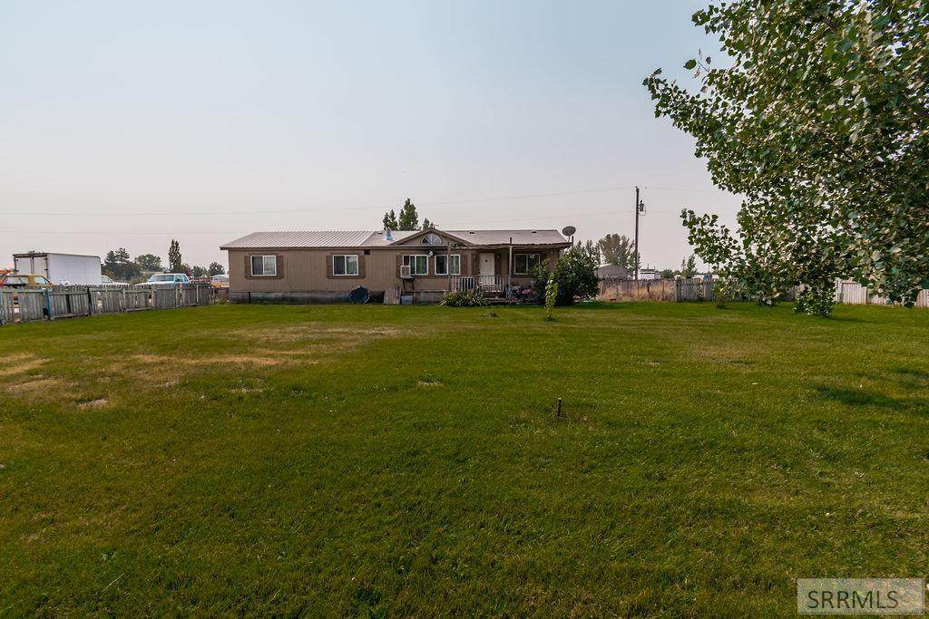 813 40 S - Photo 1