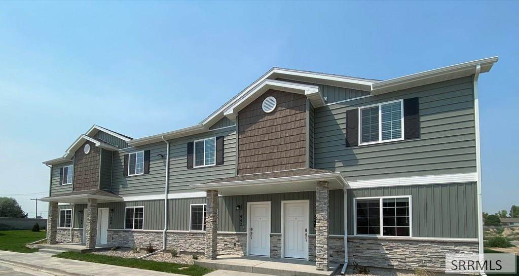 564 Trails End - Photo 1