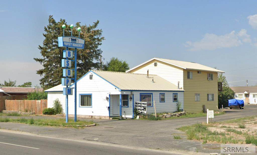 3440 Yellowstone Hwy - Photo 1