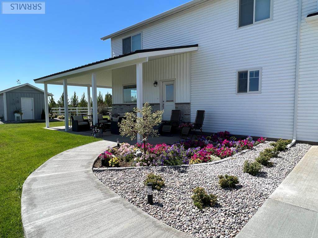 2304 240 N - Photo 1