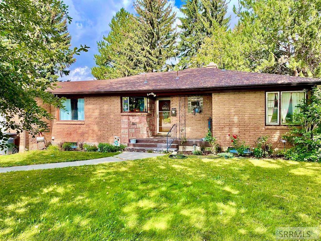 575 9th Street - Photo 1