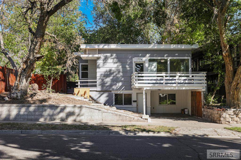 392 14th Street - Photo 1