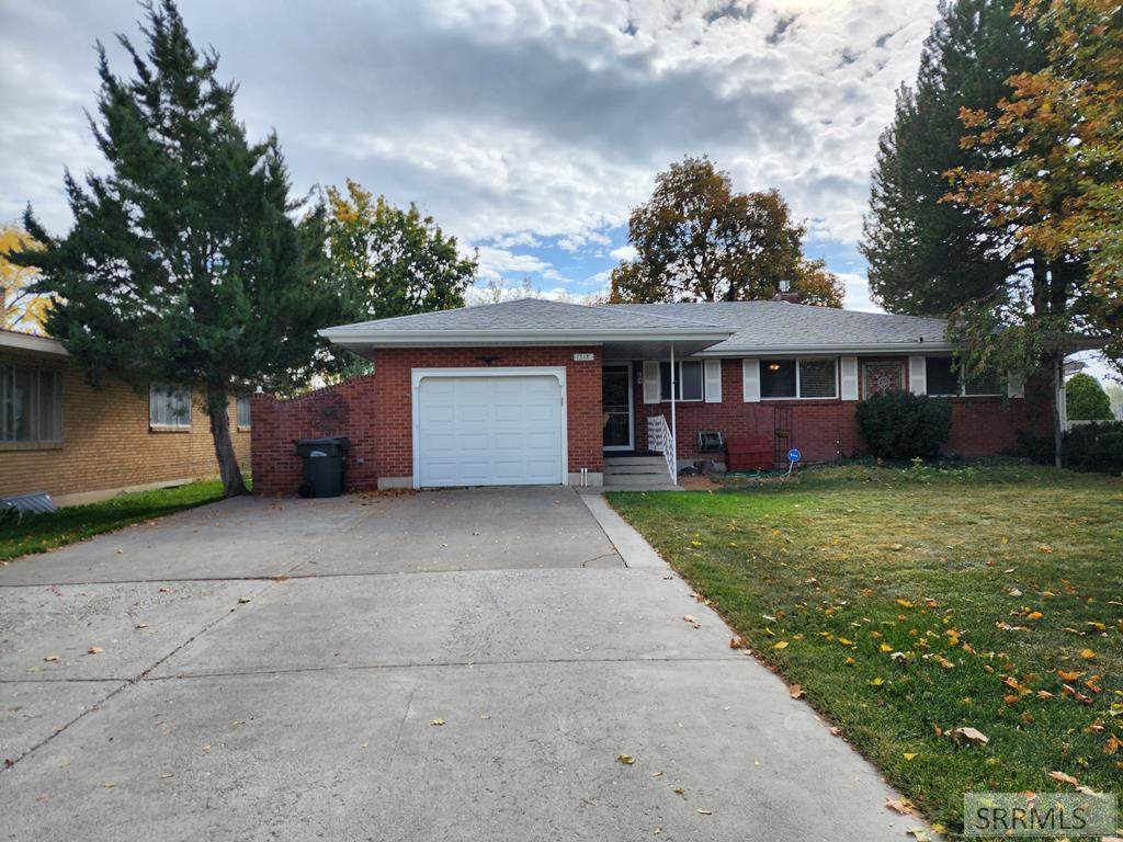 1218 9th Street - Photo 1