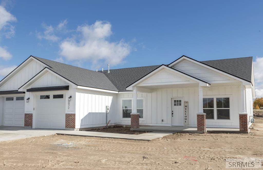 2072 Coopers Way - Photo 1