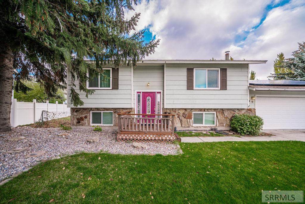 140 Hummingbird Lane - Photo 1