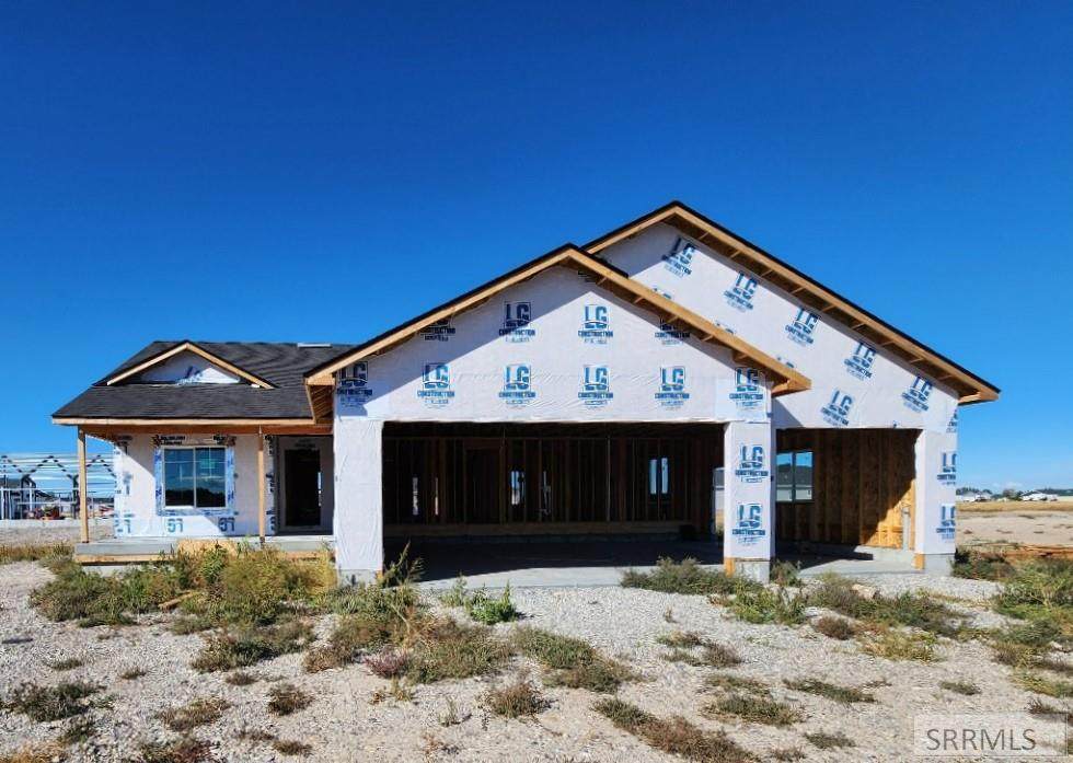 159 N 4046 E - Photo 1