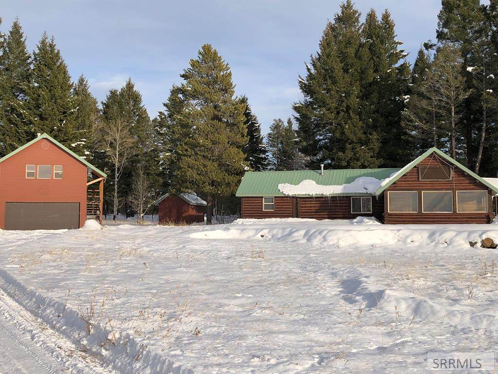 4124 Lariat Way - Photo 1