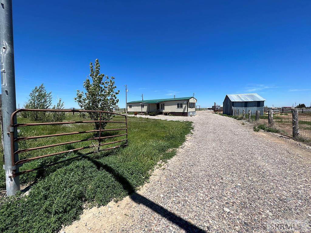 1220 Taber Road - Photo 1