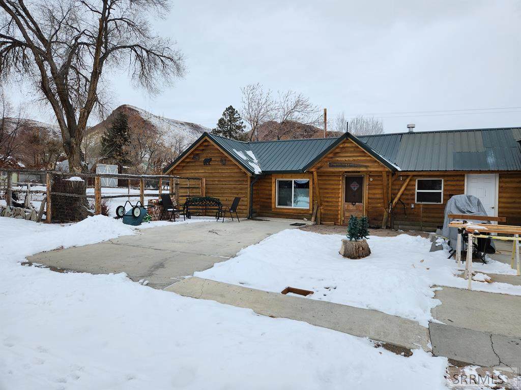610 Valley Avenue - Photo 1