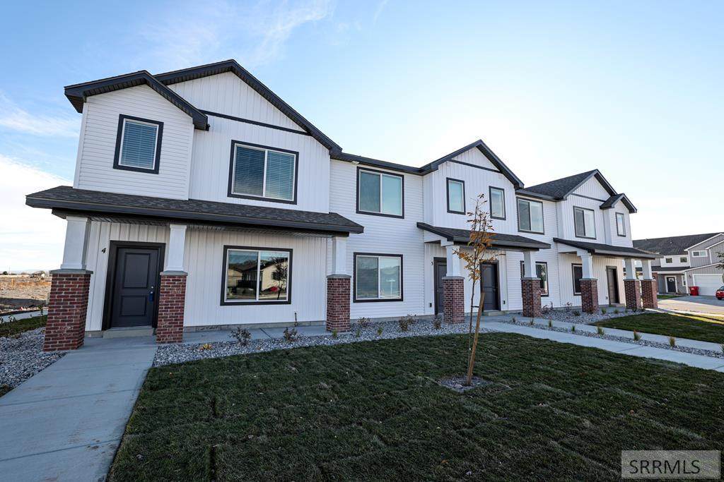 1077 Jaylee Drive - Photo 1