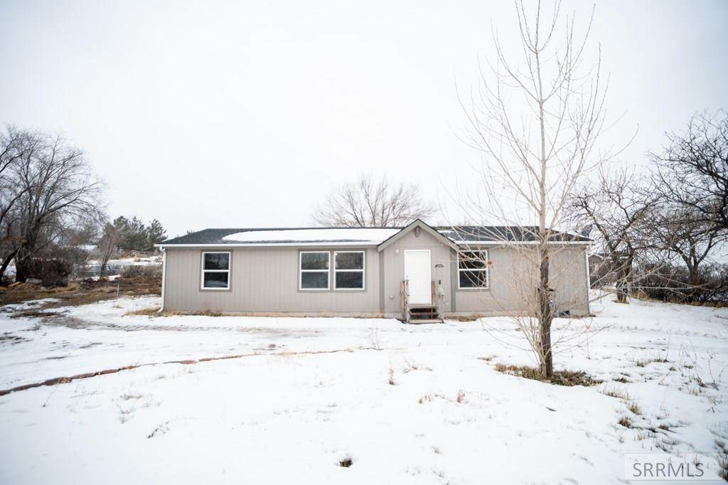 1168 1350 E - Photo 1