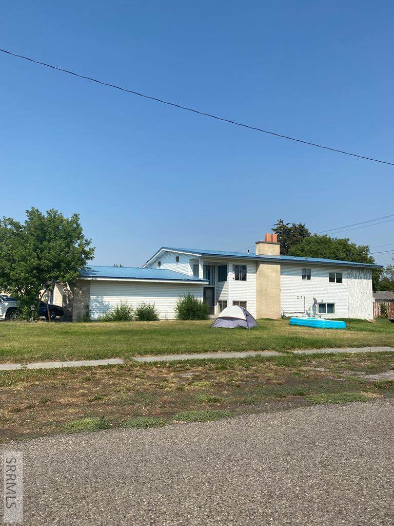 220 Main Street - Photo 1