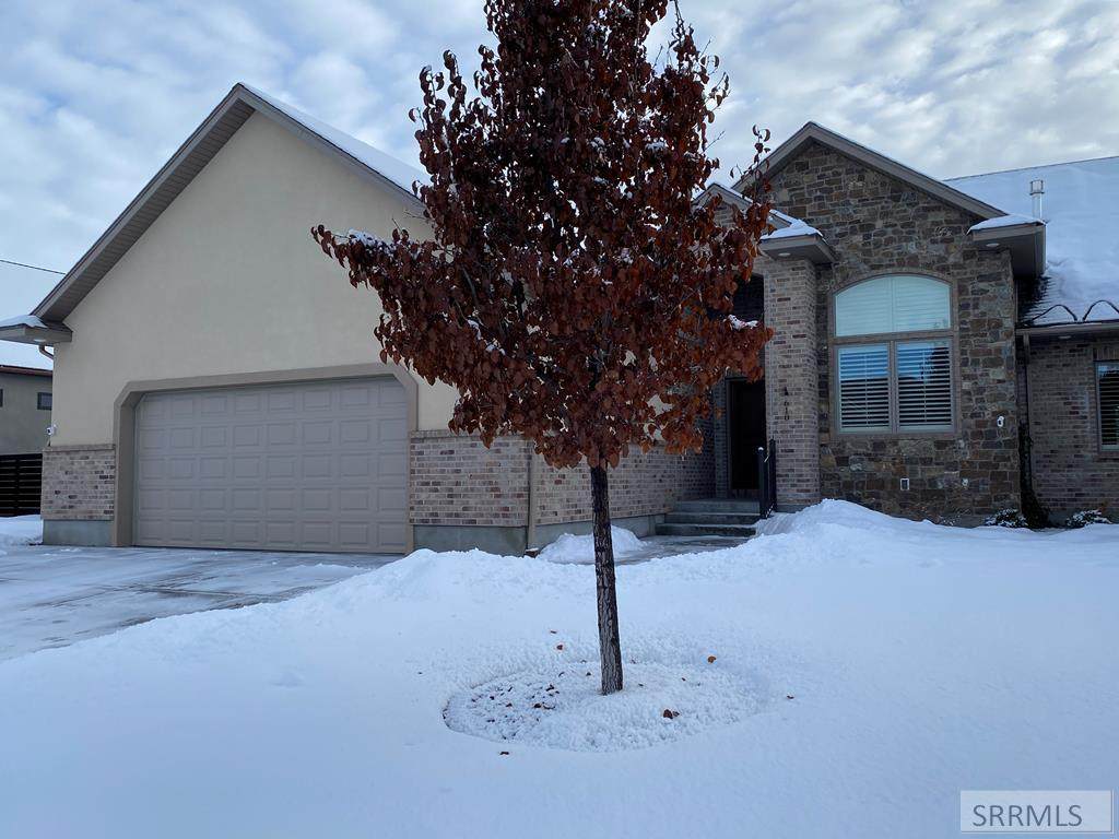 610 White Pine Lane - Photo 1