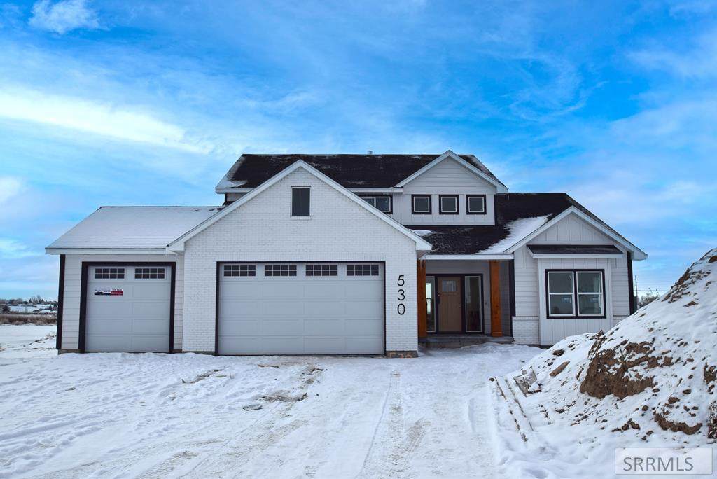 530 Badlands St - Photo 1