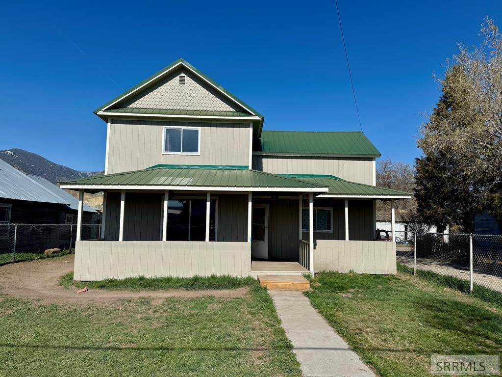 515 St Charles Street - Photo 1