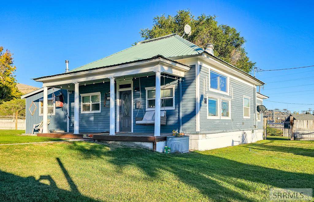210 Salmon Avenue - Photo 1
