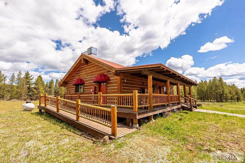 3587 Yale-Kilgore Road - Photo 1