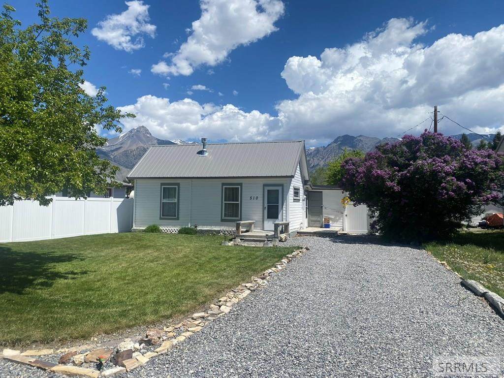 510 Spruce Street - Photo 1