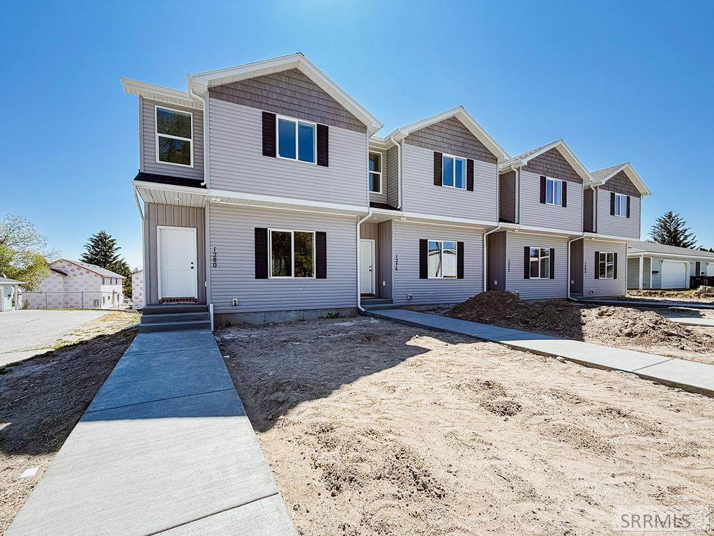 1272 Bingham Avenue - Photo 1