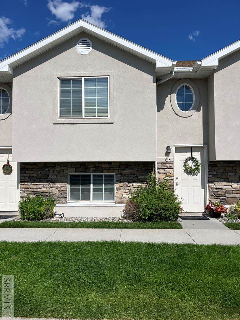 613 Valinda - Photo 1