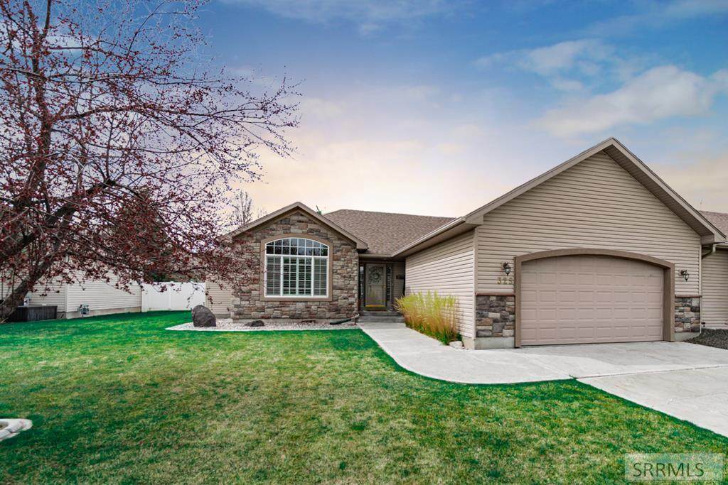 325 Tapitio Drive - Photo 1