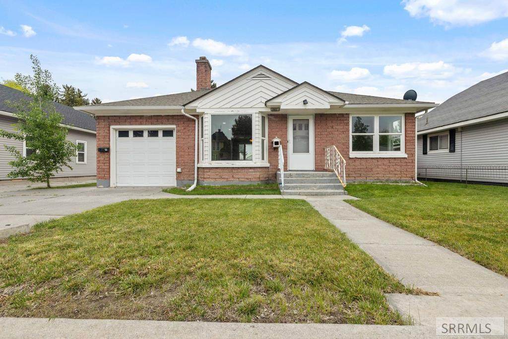 345 17th Street - Photo 1