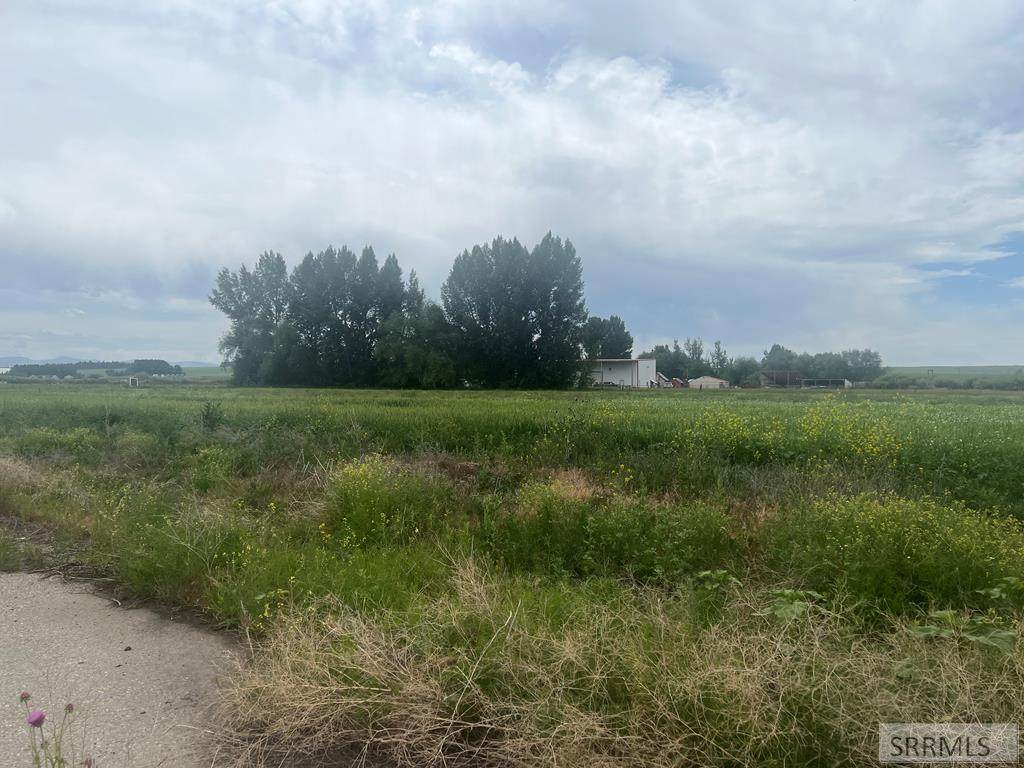 62 acres 16th E - Photo 1