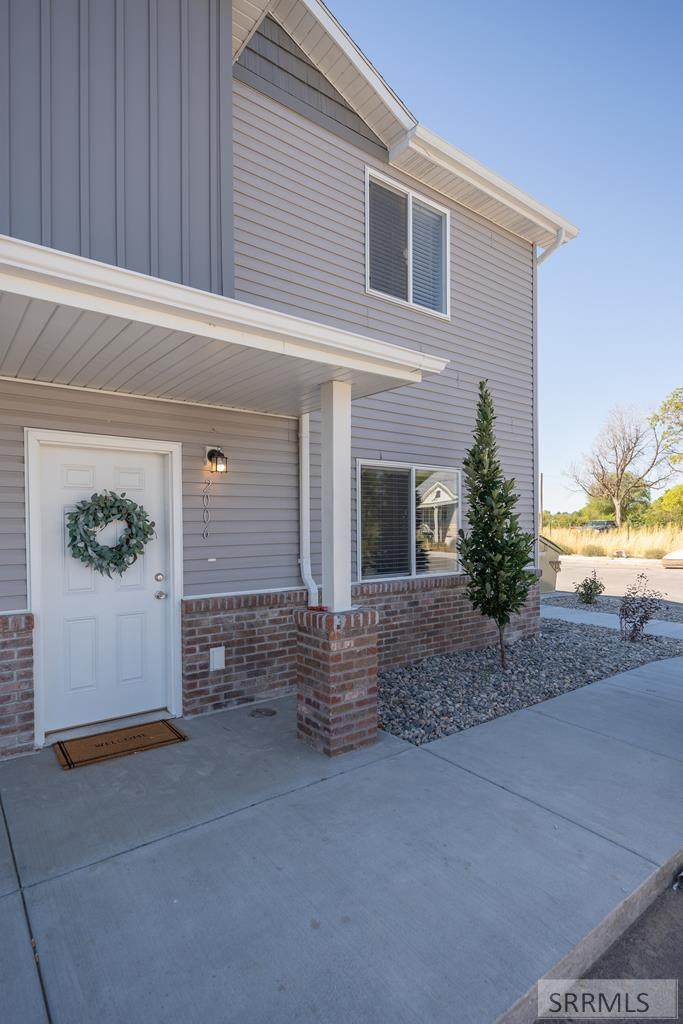 2015 Lawrence Lane - Photo 1