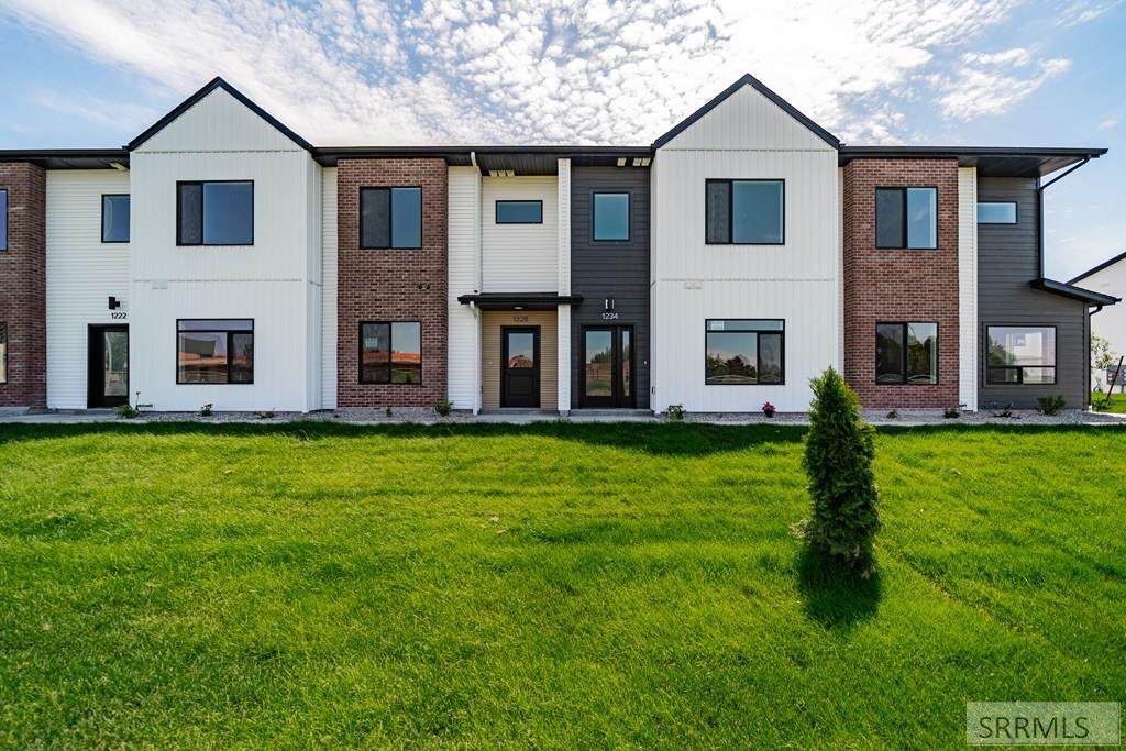 1222 Meadow Edge Ct - Photo 1