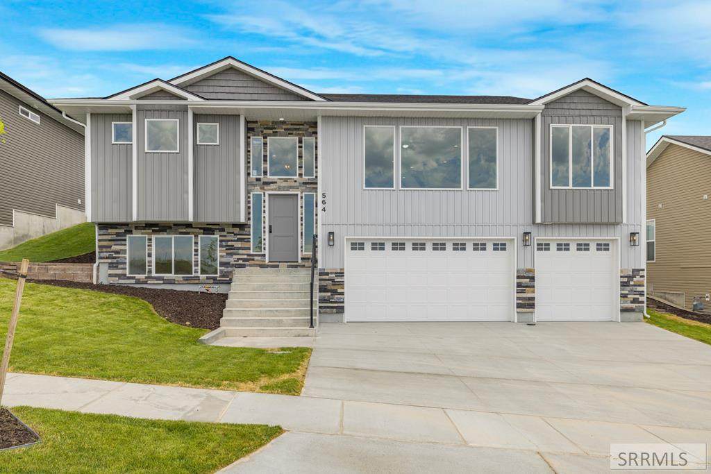 564 Vista Drive - Photo 1