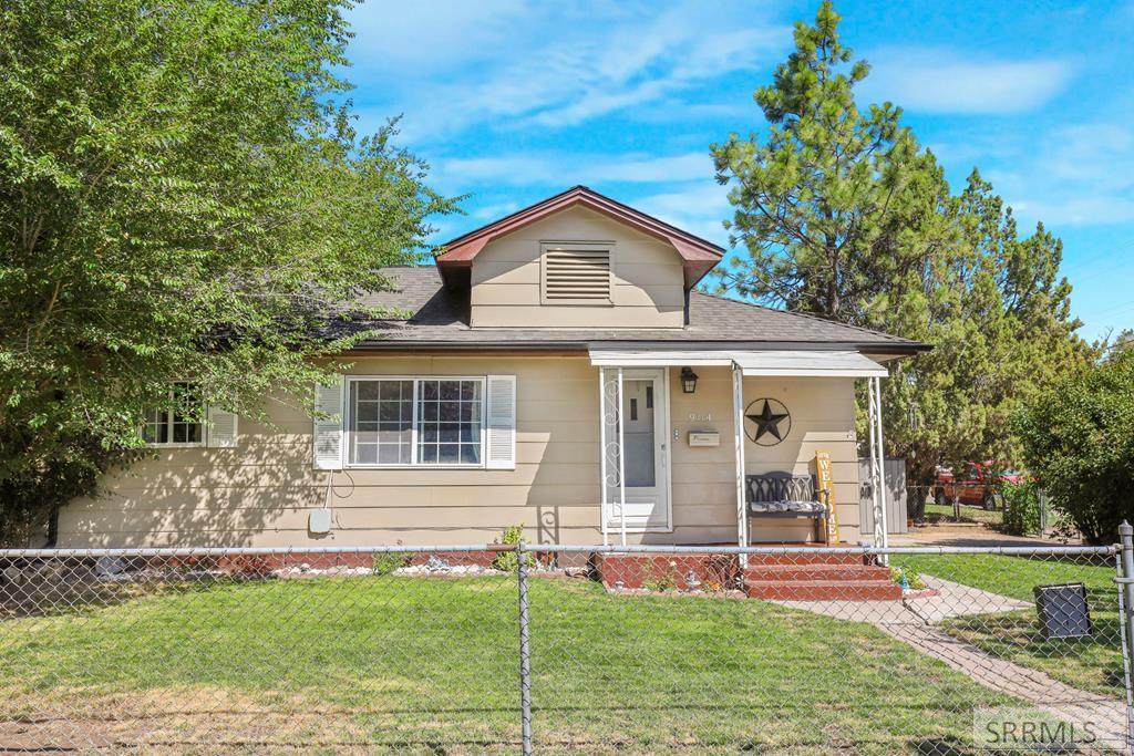 904 Custer Street - Photo 1