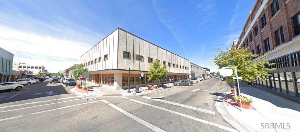 477 Shoup Avenue - Photo 1