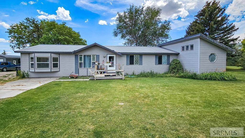 2977 Interstate Avenue - Photo 1