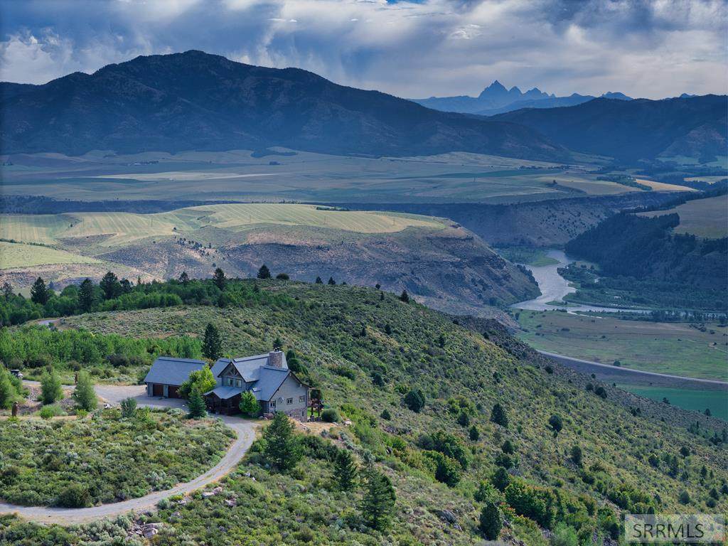 1525 Wagon Road - Photo 1