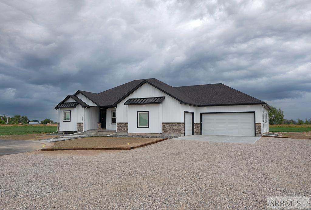 3523 126 N - Photo 1