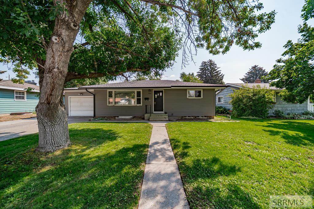 766 Reed Avenue - Photo 1