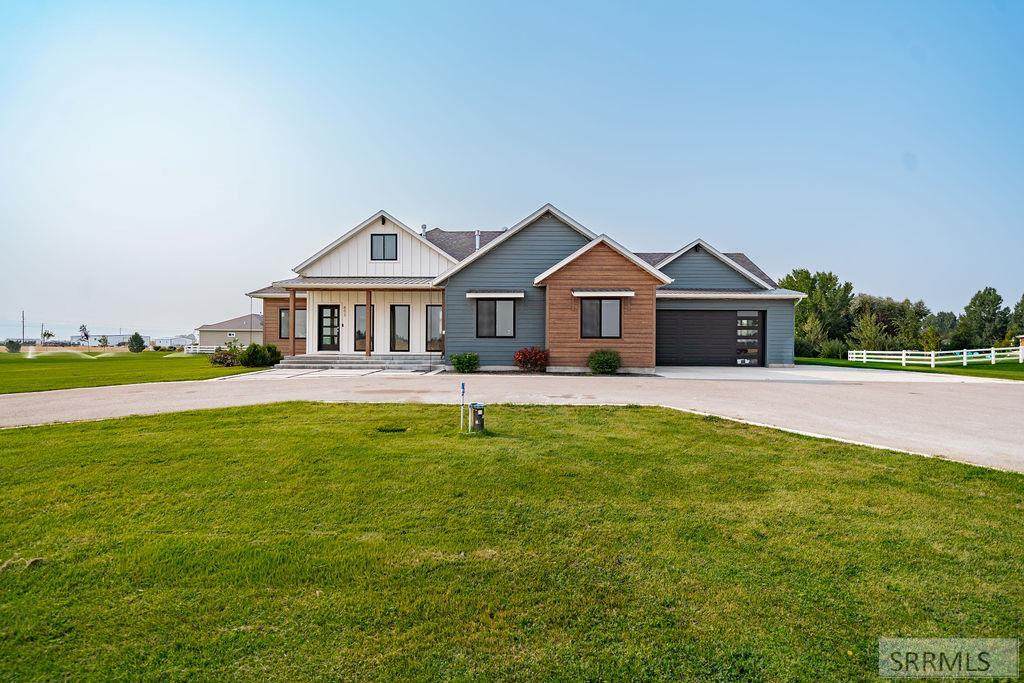 853 1430 N - Photo 1